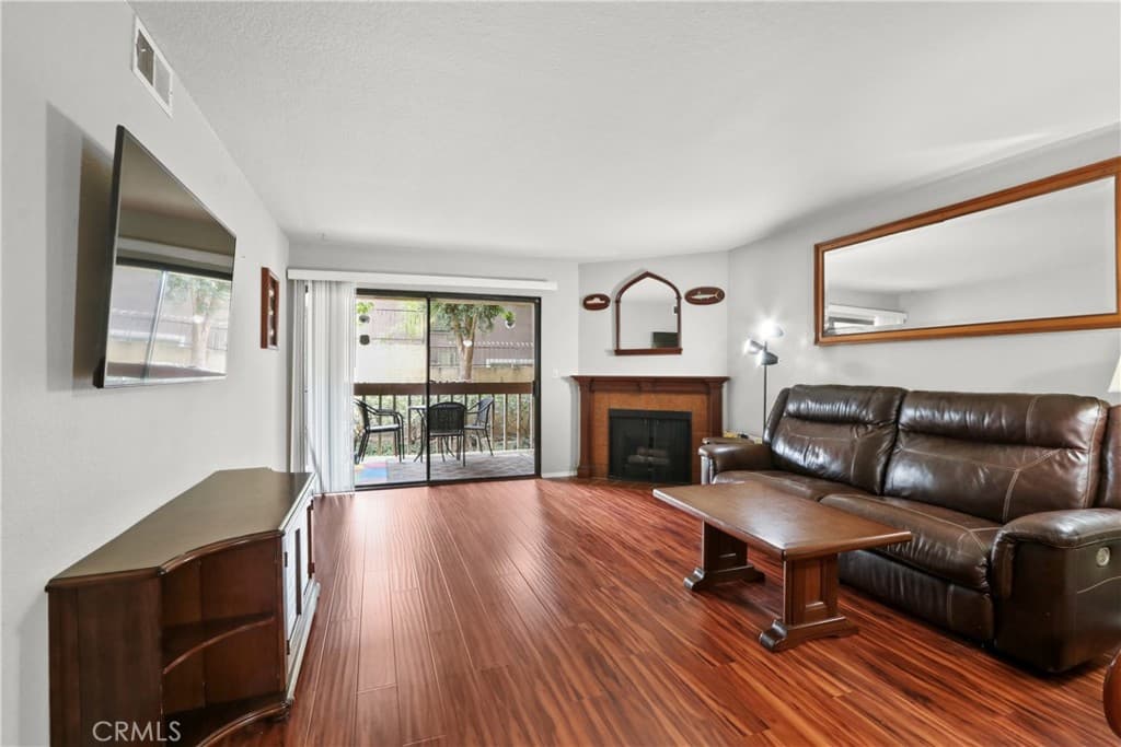 2101 E 21st 102
