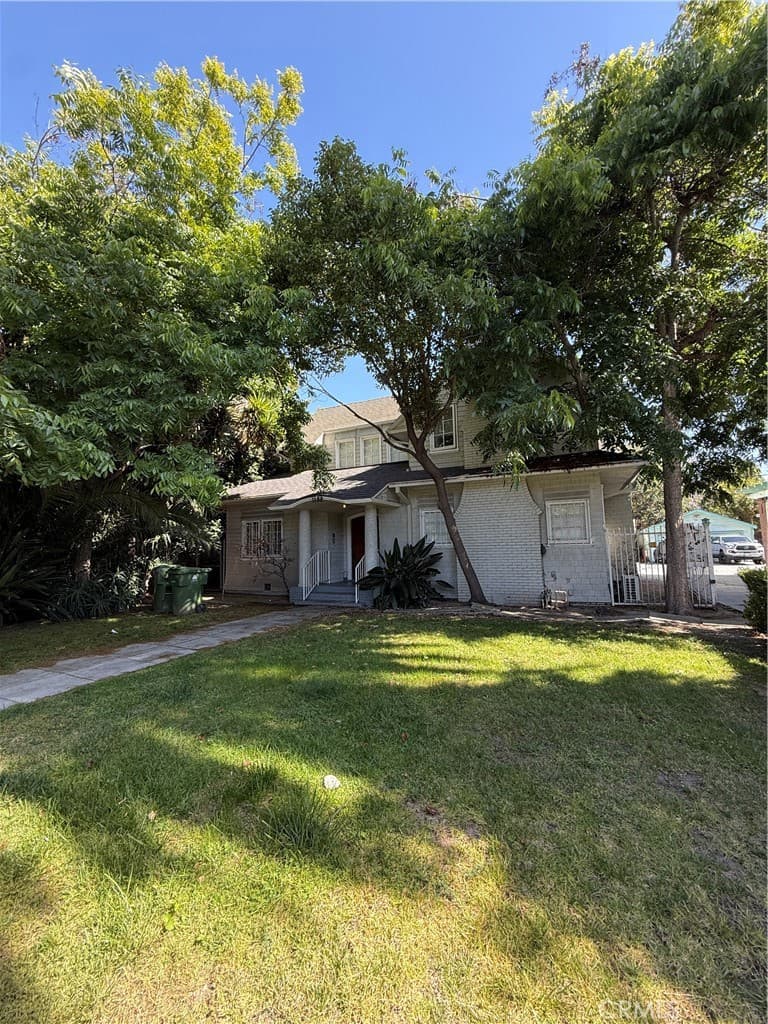 1188 W 28th