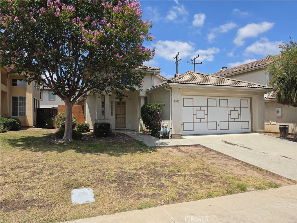 1915 W Stockwell