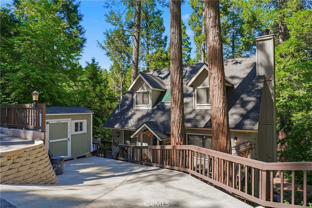 26216 Lake Forest