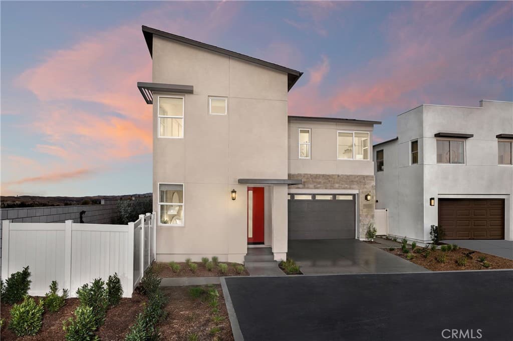 3377 East Moonstone Drive