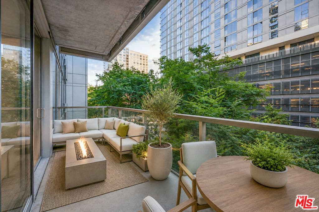 1155 S Grand Avenue 419