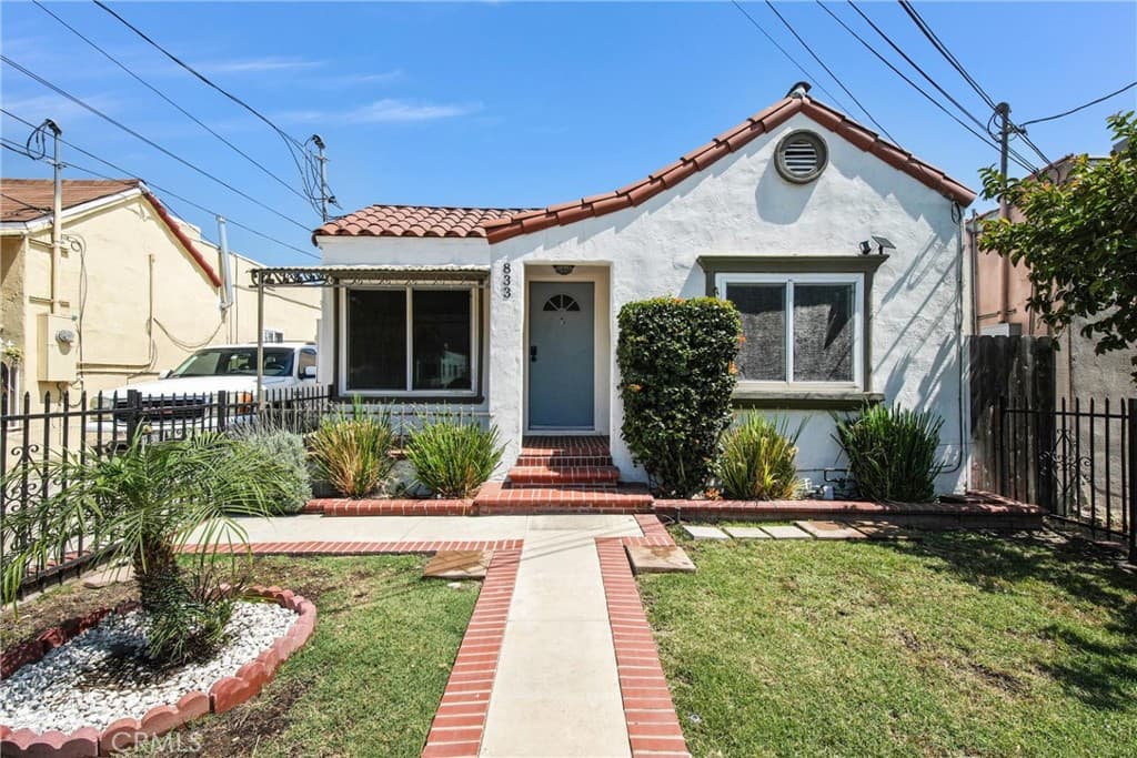 833 W 98th