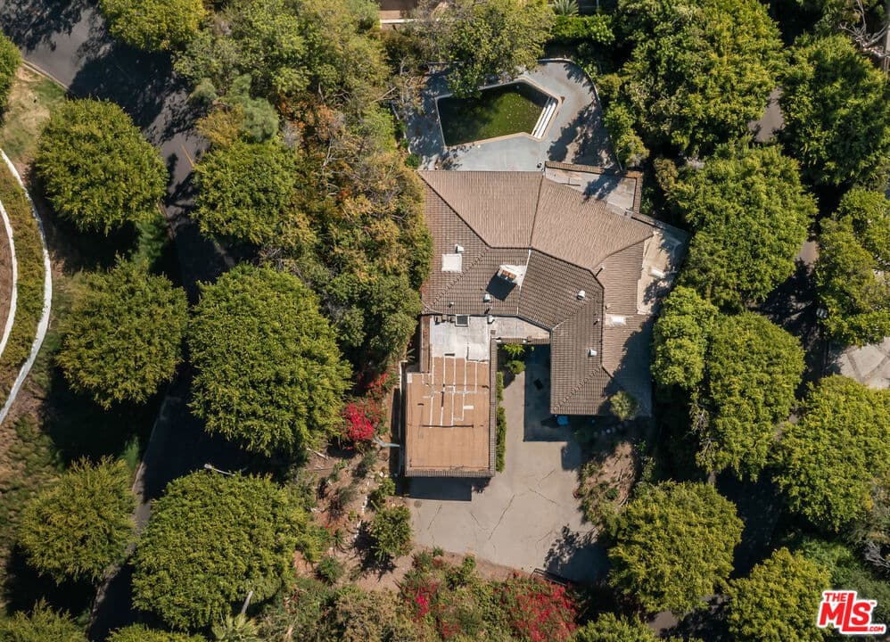 1150 Laurel Way