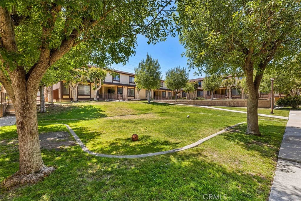 515 W Gardena Blvd. 27