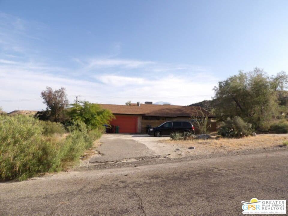 49017 Hibiscus Drive