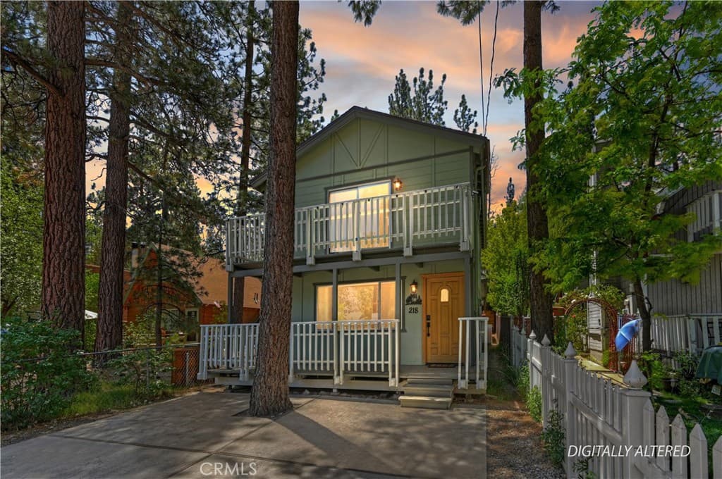218 E Barker Boulevard