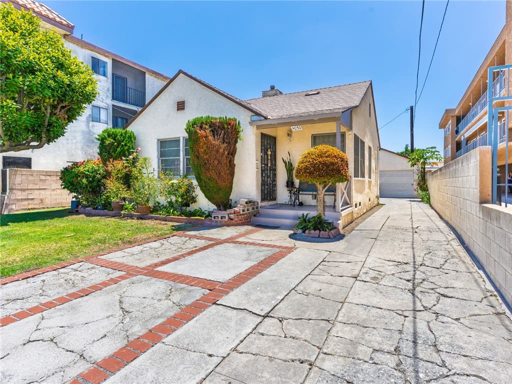 4030 W 138th