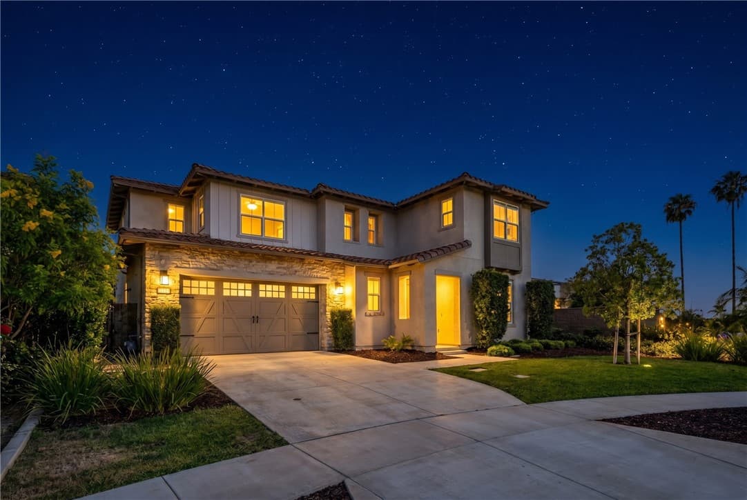 10095 Goldenrod Court