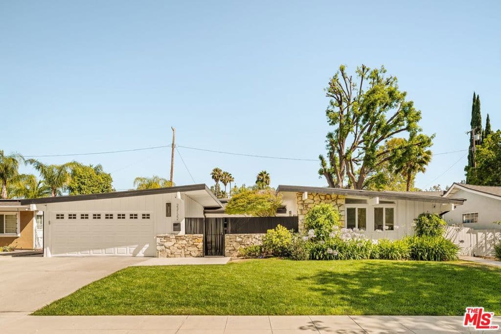 23122 Bigler Street