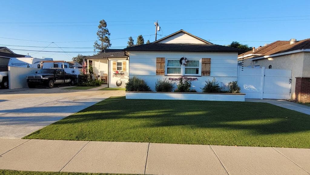 13821 Mulberry Drive