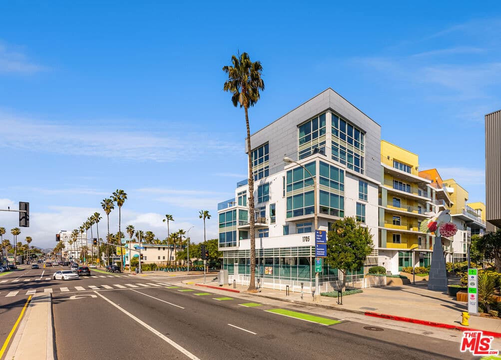 1705 Ocean Avenue 208