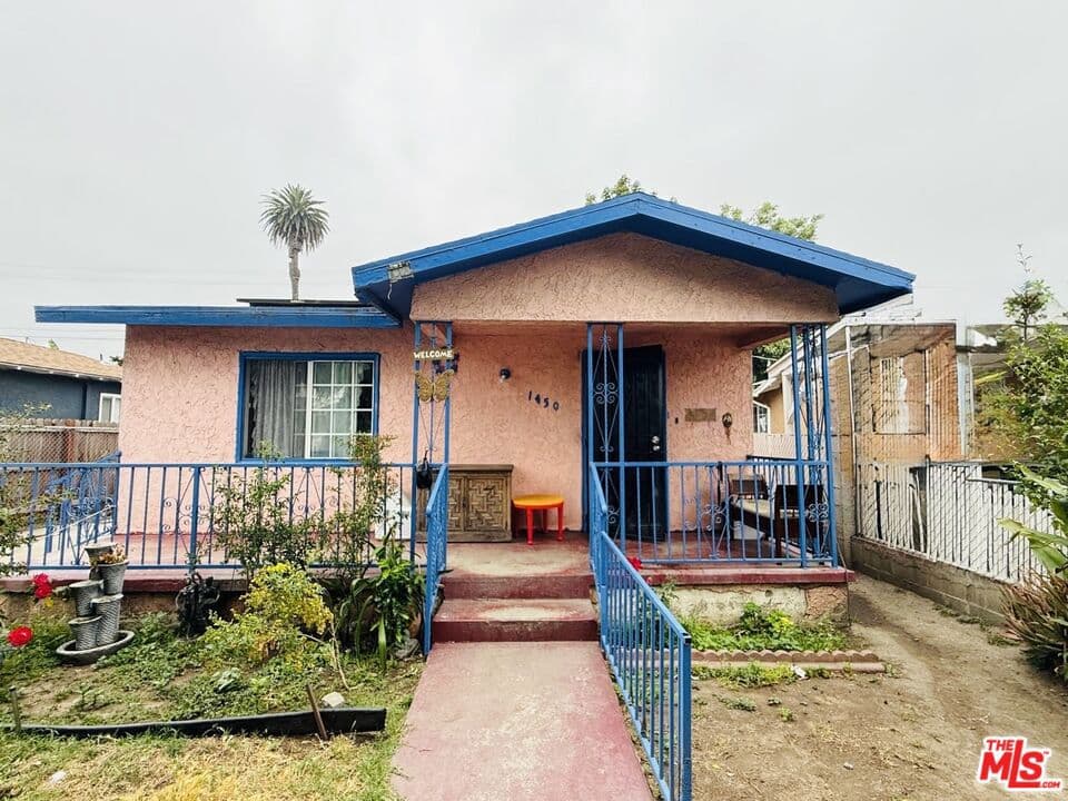 1450 W 67th Street