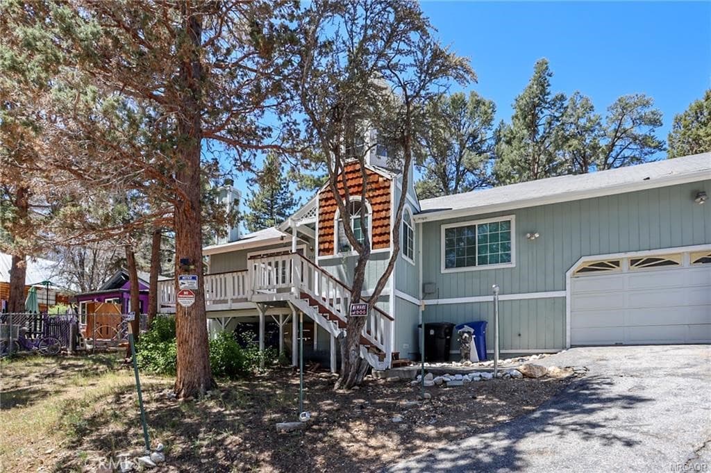 252 Riverside