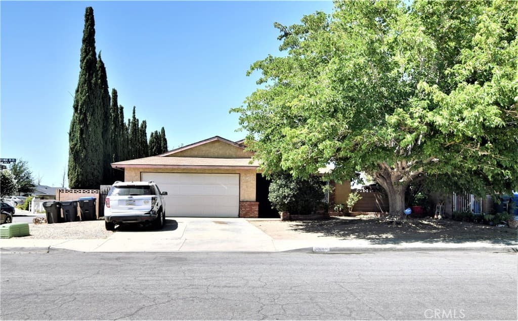 2905 E Avenue R11
