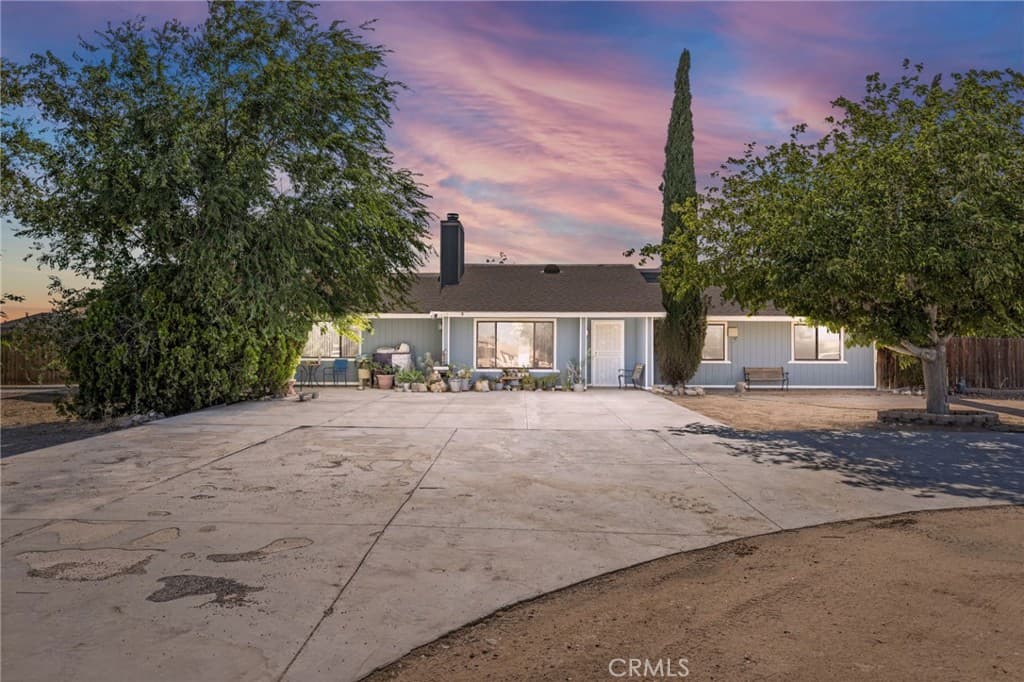 11470 Hawthorne