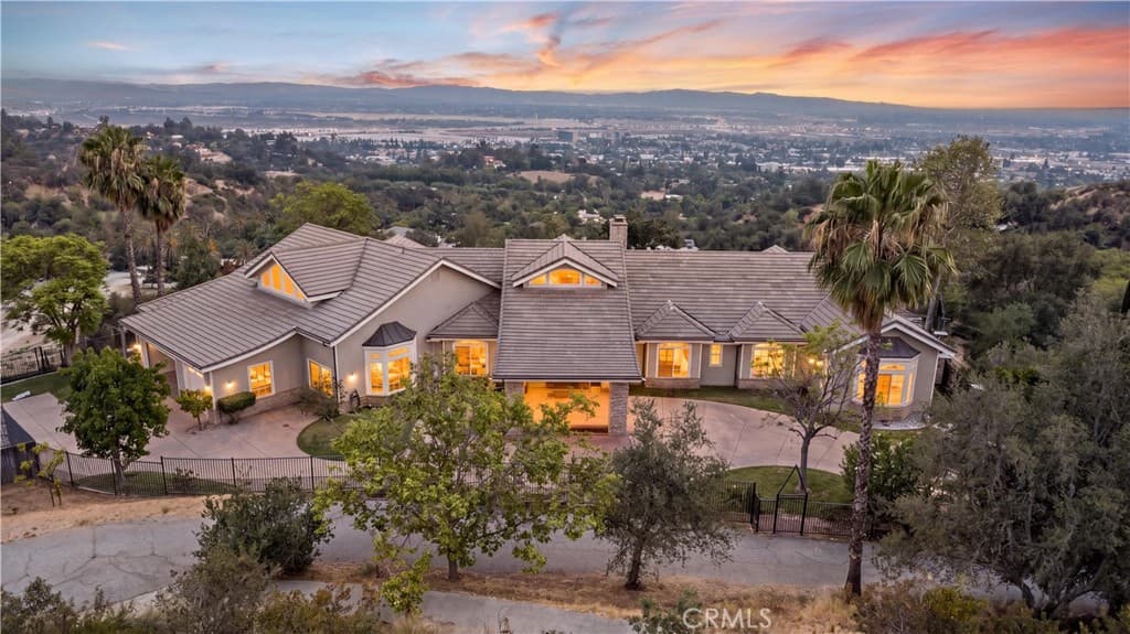 417 Long Canyon