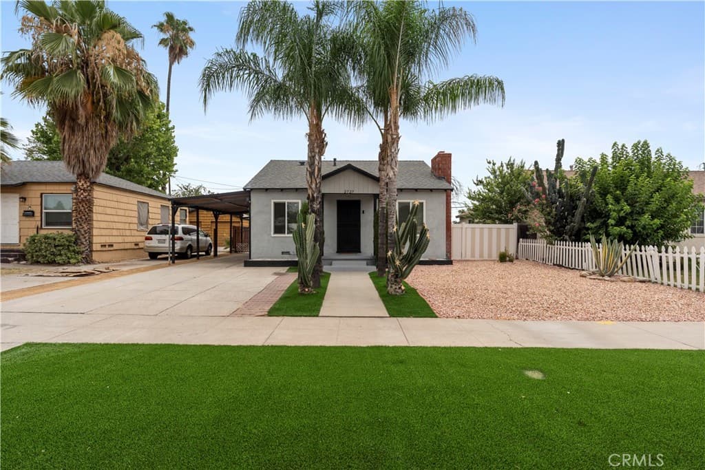 2727 N Sierra Way