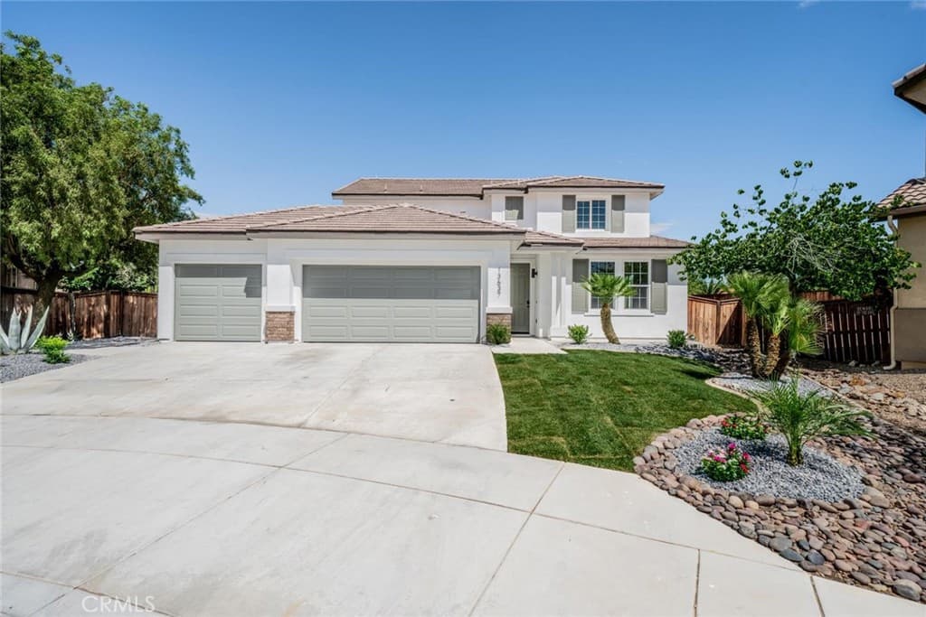 13637 Larkspur Court