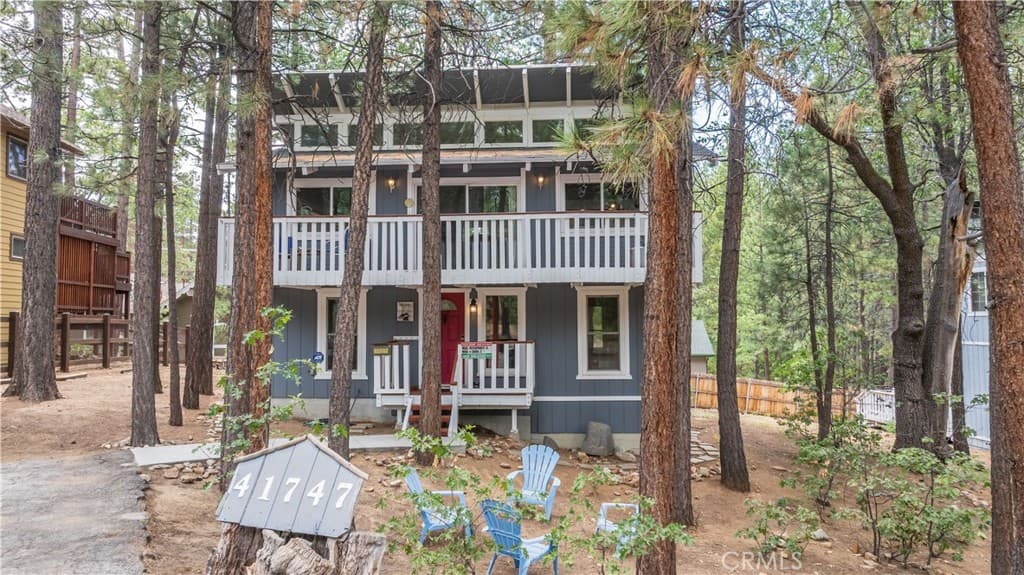 41747 Comstock