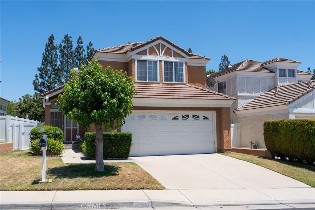 7407 Hinsdale Pl
