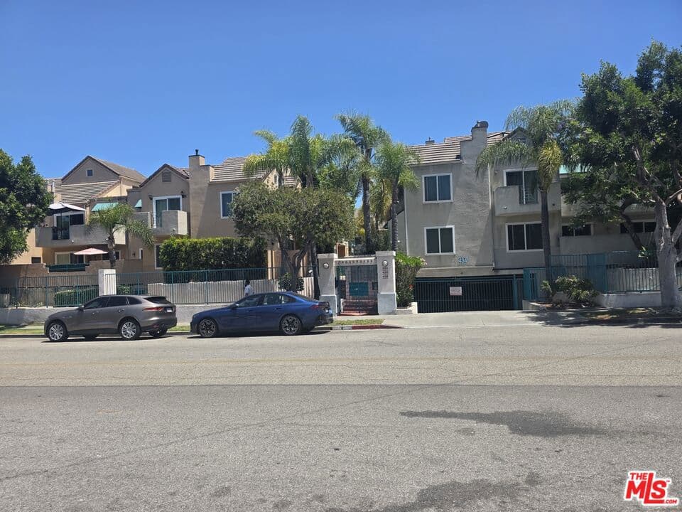 438 E Spruce Avenue 133
