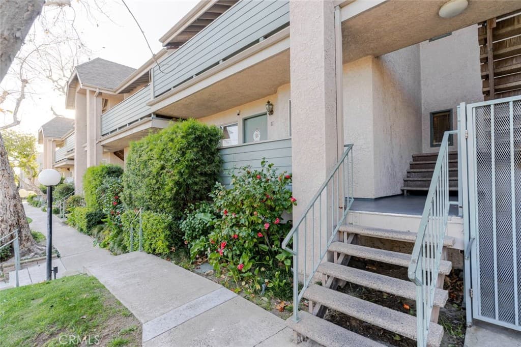 13100 Bromont Avenue 11