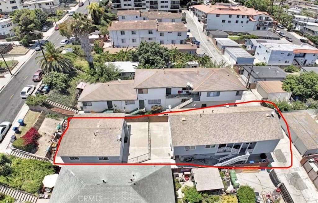 732 W 21st