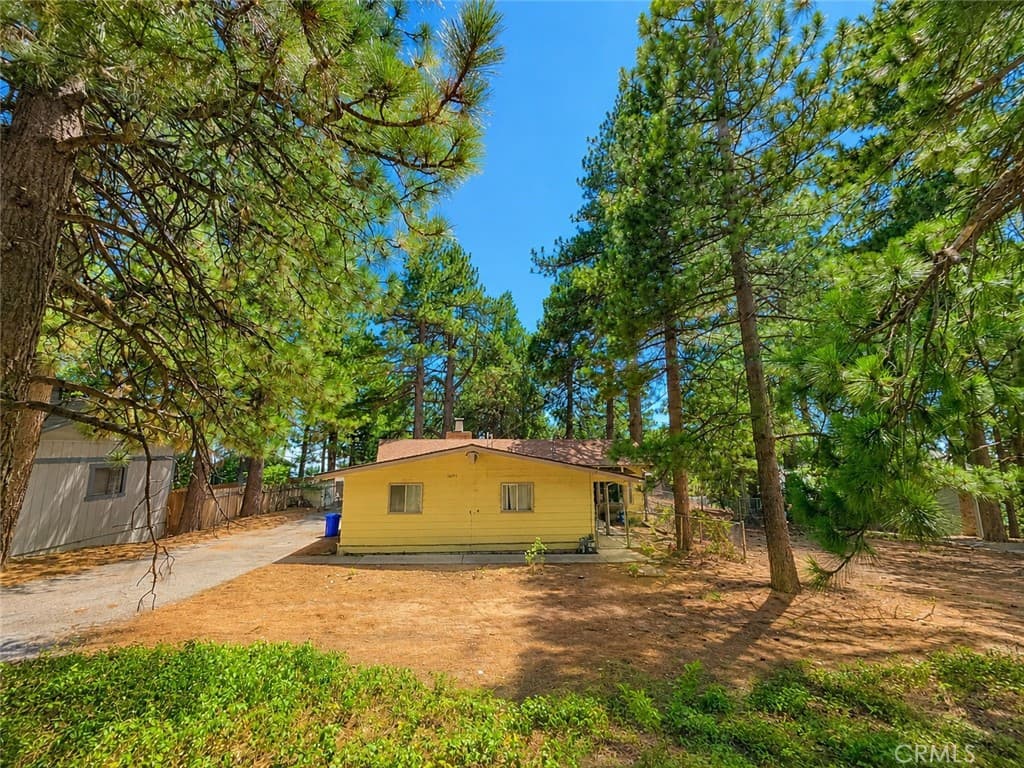30891 Valley Oak