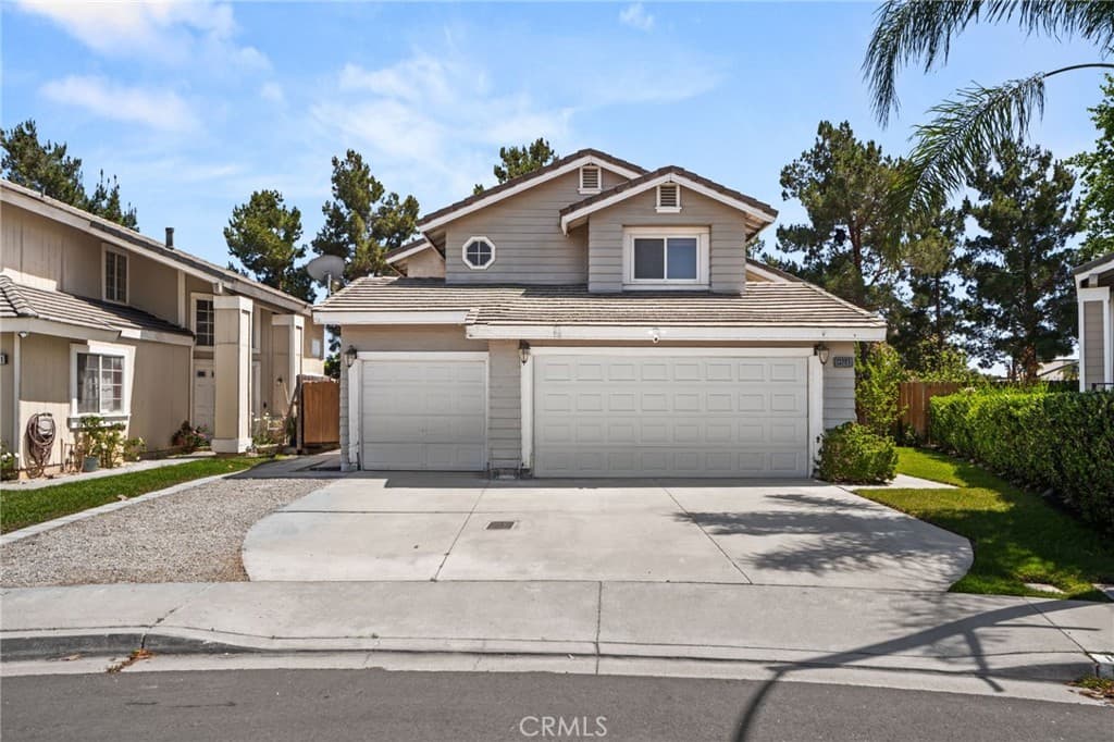 13707 Sunrise Street