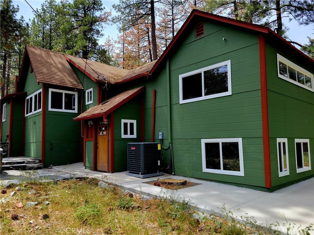 1116 Lark Road