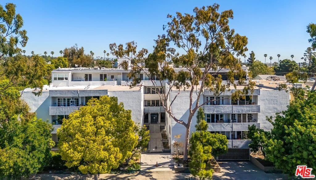 901 10th Street 303