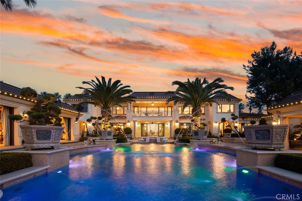 61 Palm Hill Lane