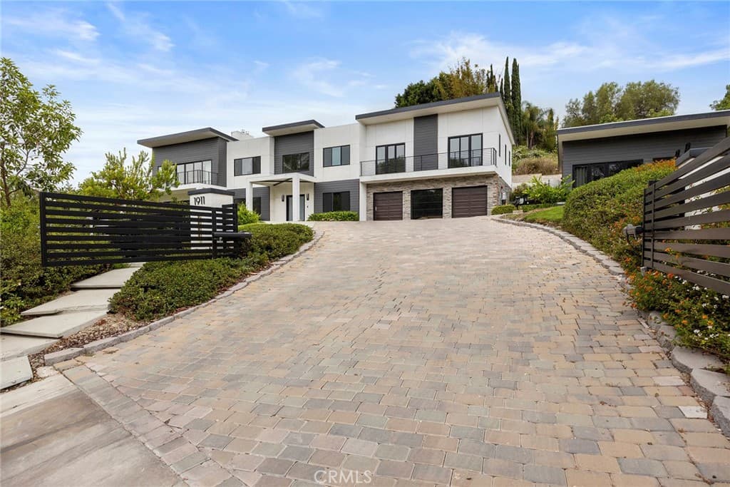 1911 Tumin Road