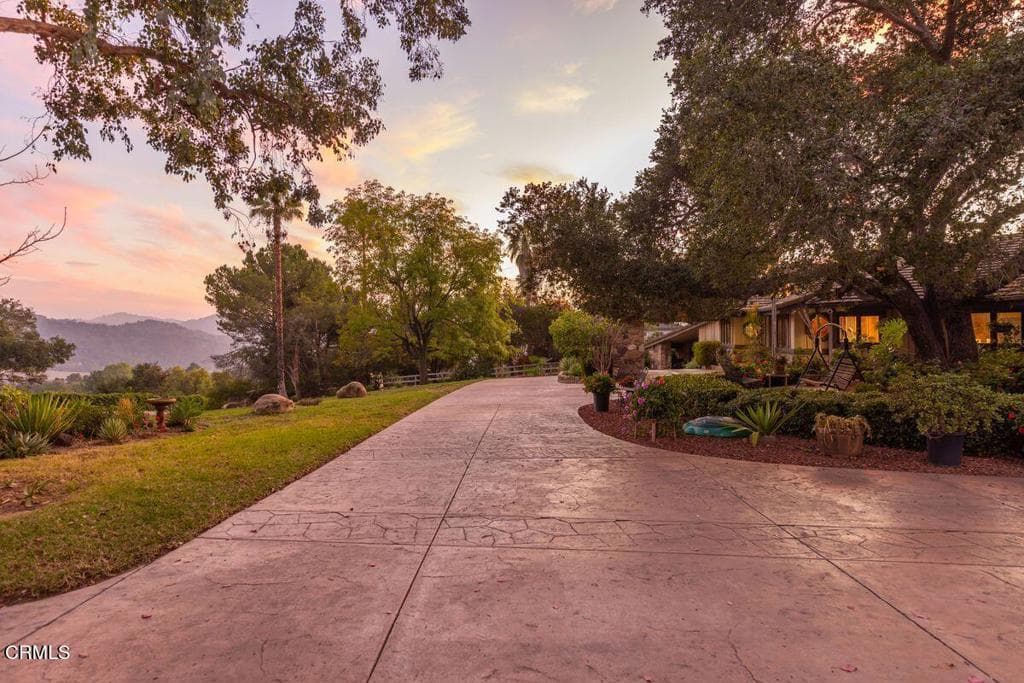 10681 Encino Drive