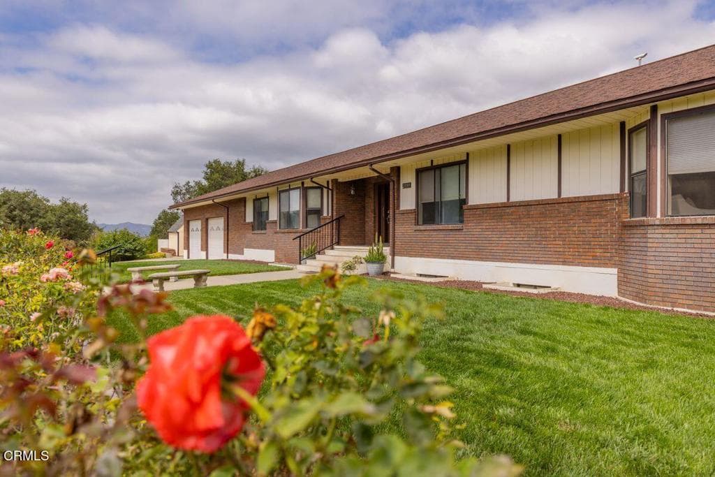 2999 Valley Meadow Drive