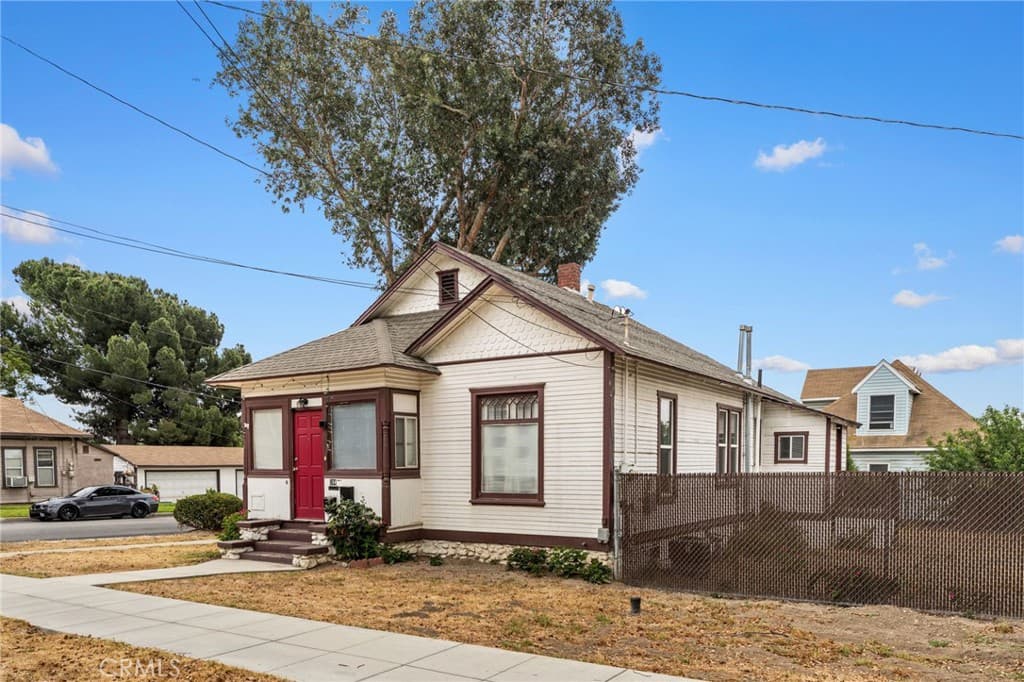 594 E 9th