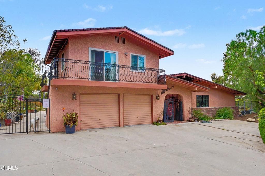 4258 Avenida Prado