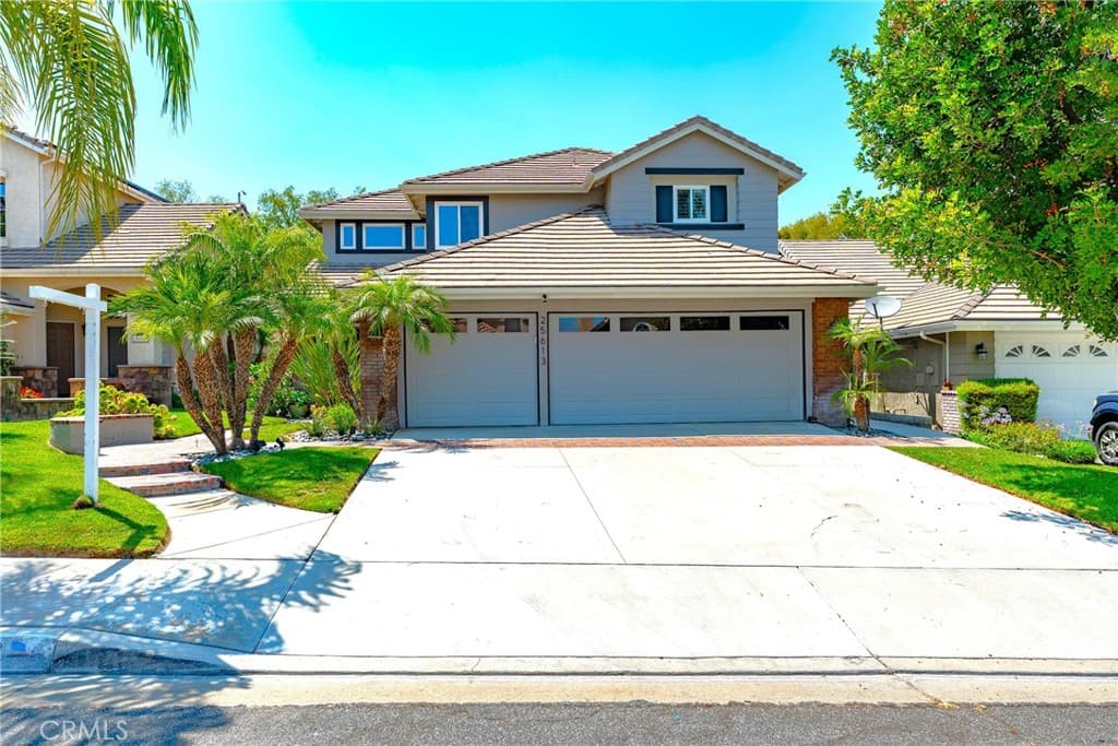 25613 Shaw