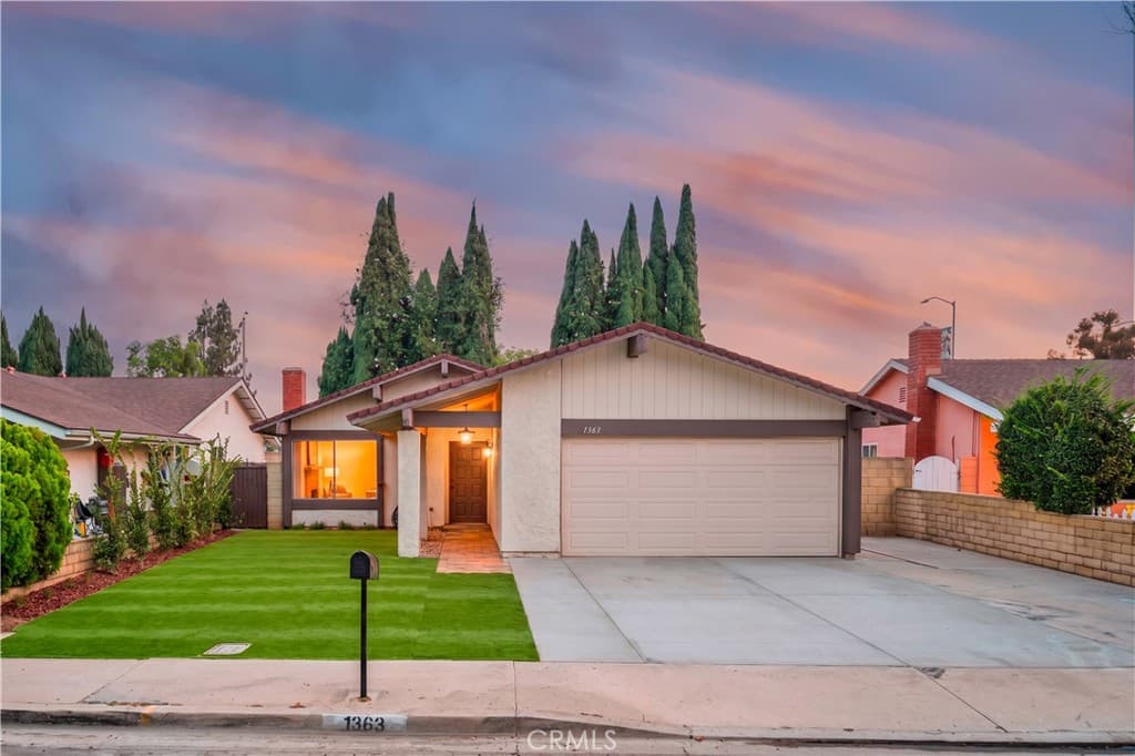 1363 Custoza Avenue