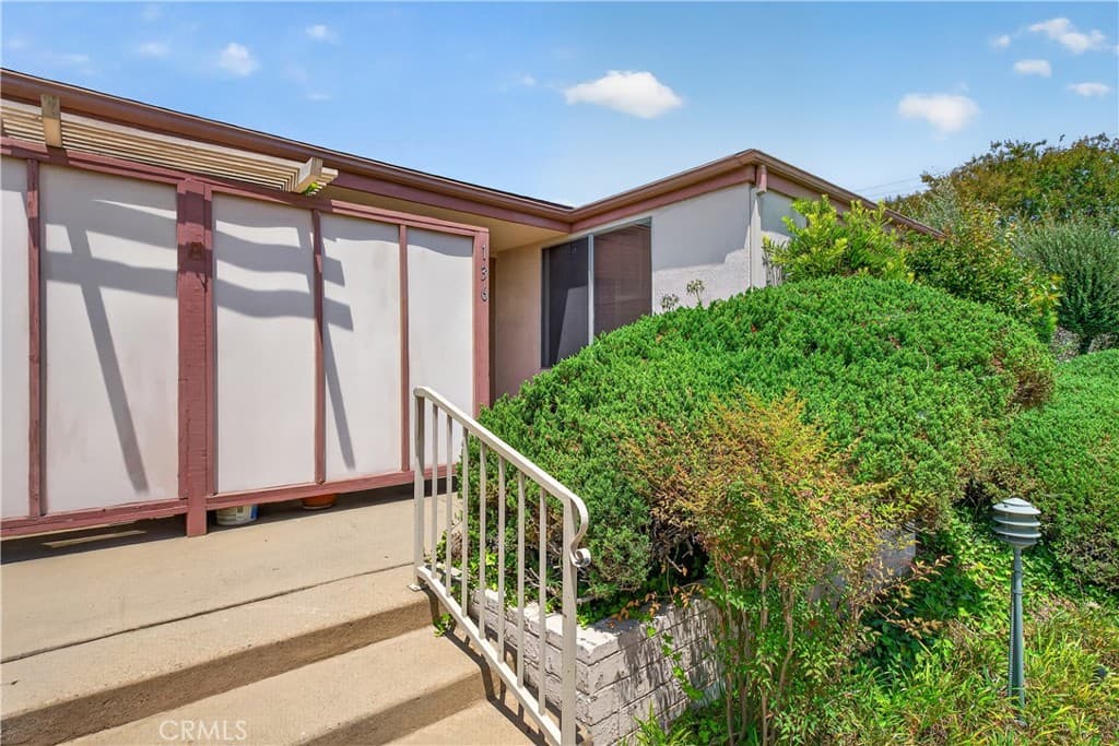 777 E Valley 136