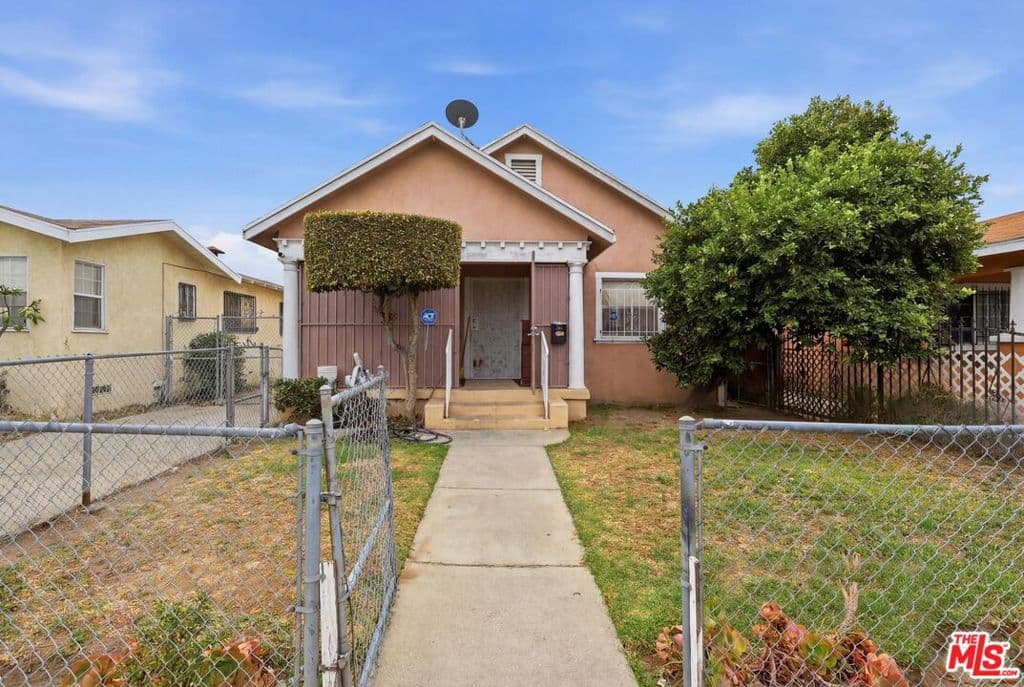 220 E 64th Street