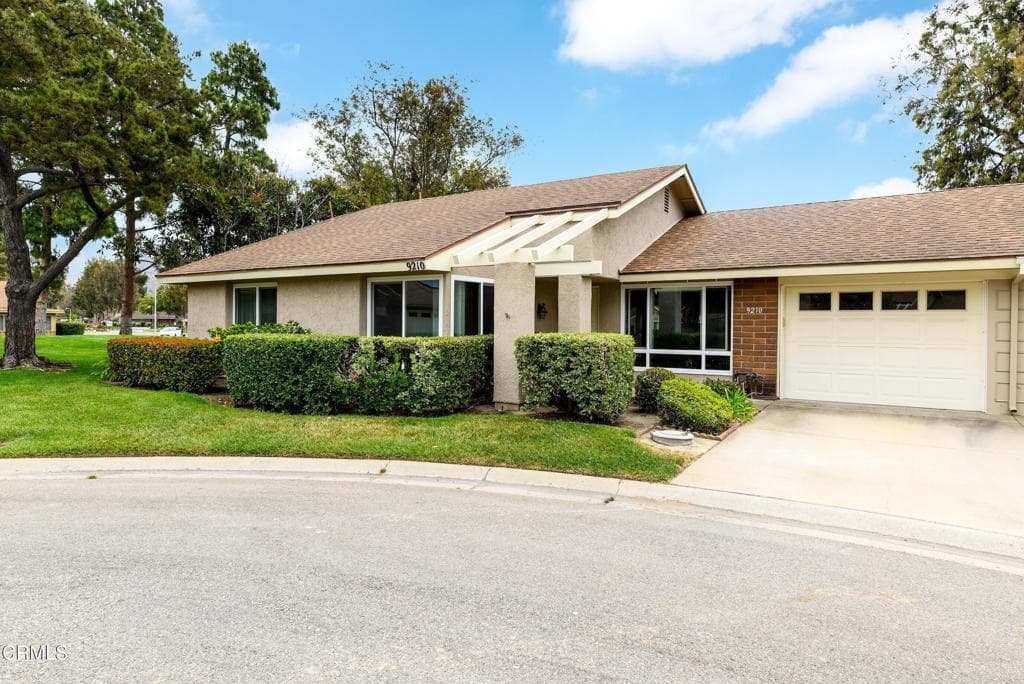 9210 Village 9