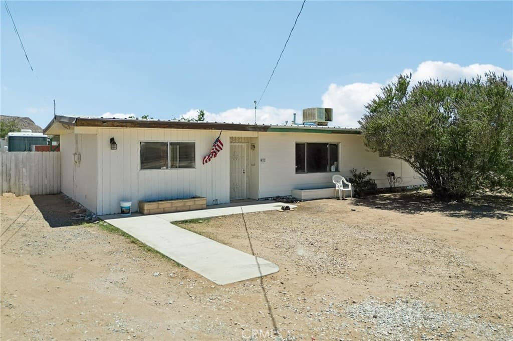 13207 Nicola Road