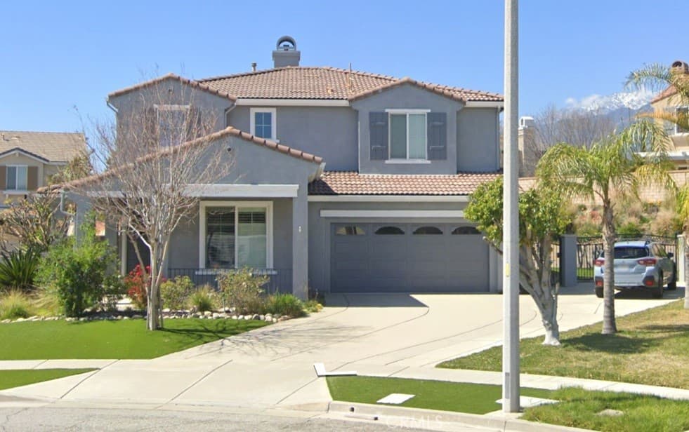 6136 Walnut Grove Court