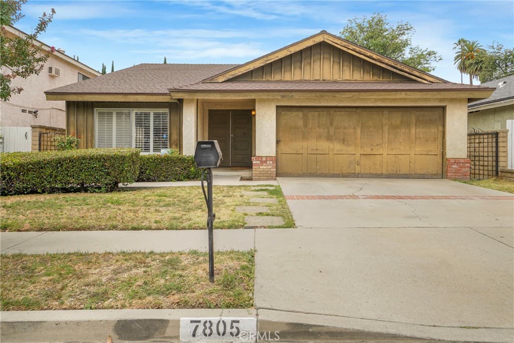 7805 Comanche Avenue