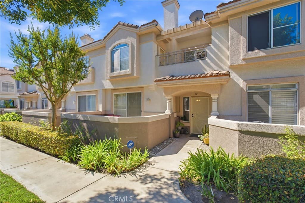956 N Turner 27
