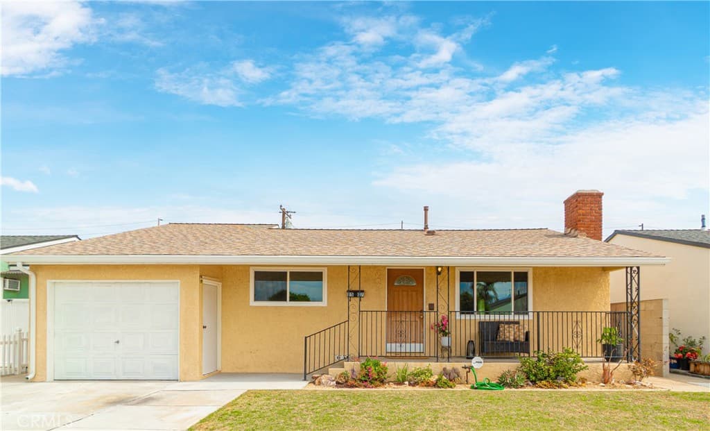 2507 W 152nd