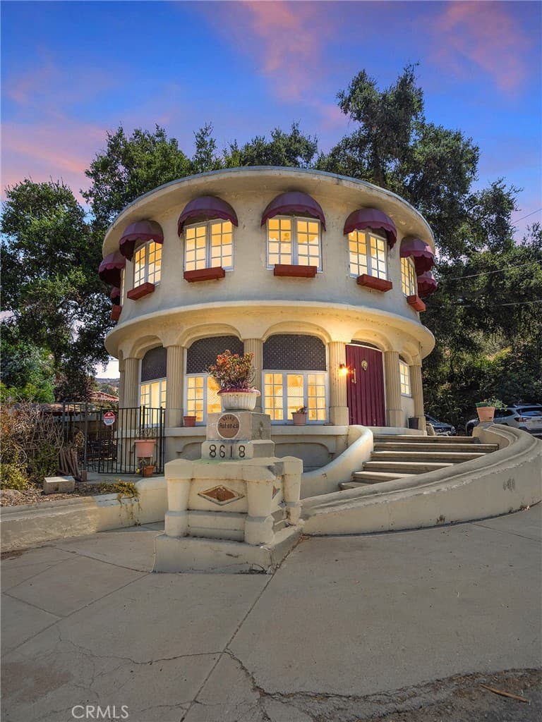8618 La Tuna Canyon Road
