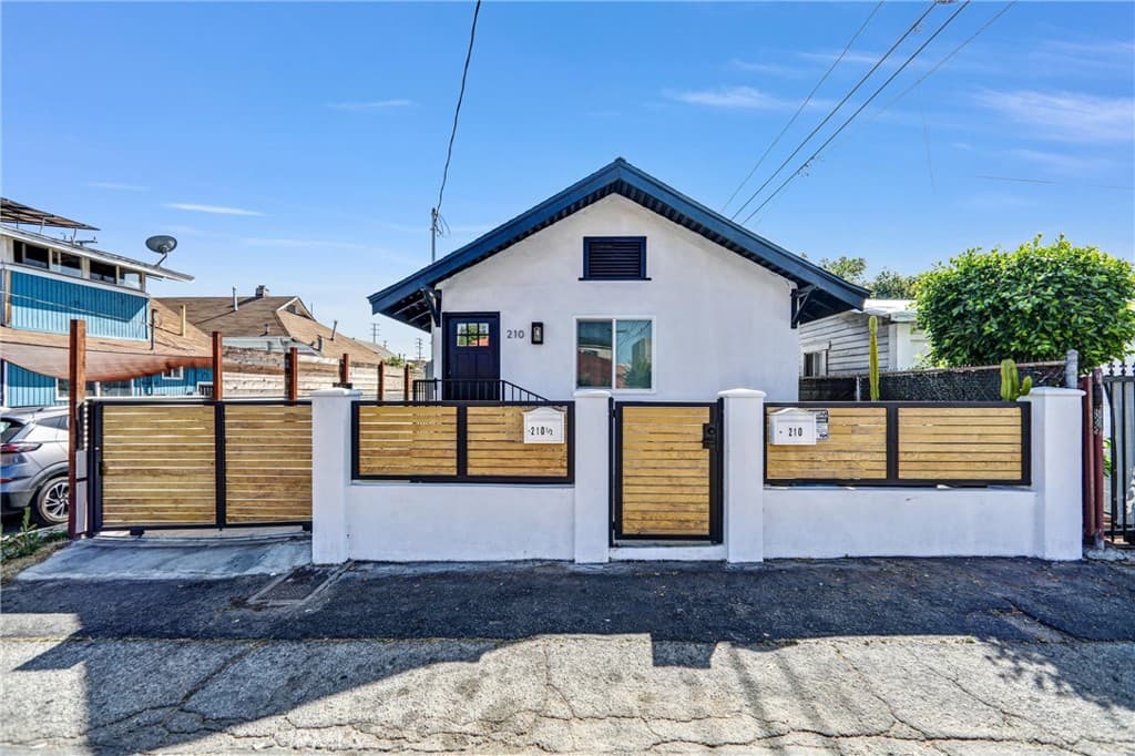 210 Amabel Street